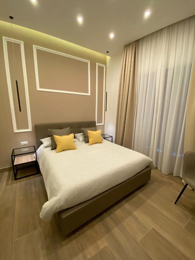 Salotto Toledo Bed & Breakfast Наполи Екстериор снимка
