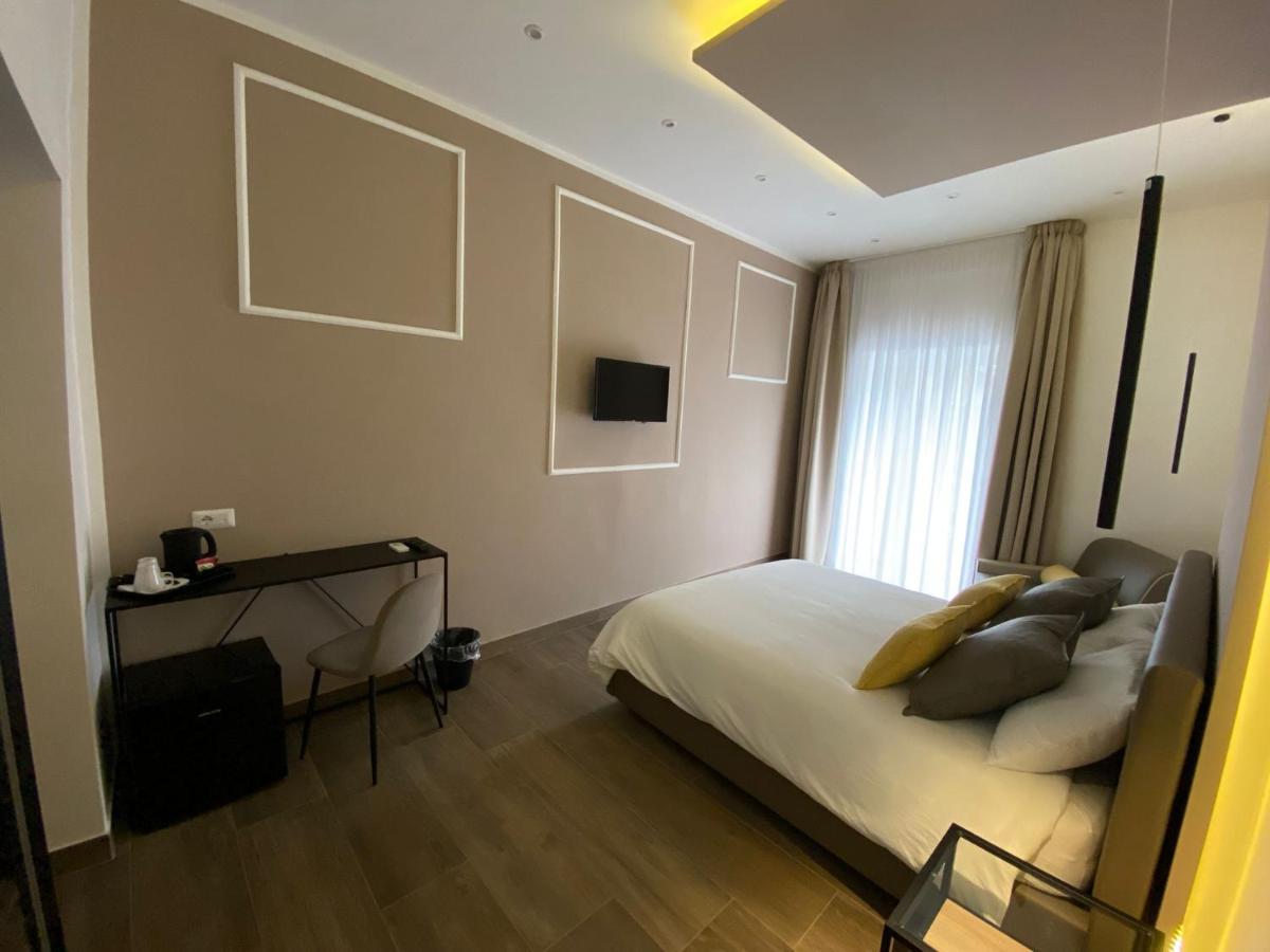 Salotto Toledo Bed & Breakfast Наполи Екстериор снимка