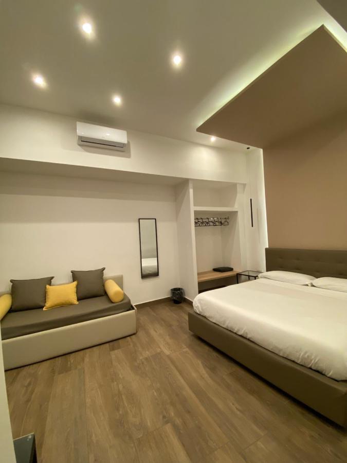Salotto Toledo Bed & Breakfast Наполи Екстериор снимка